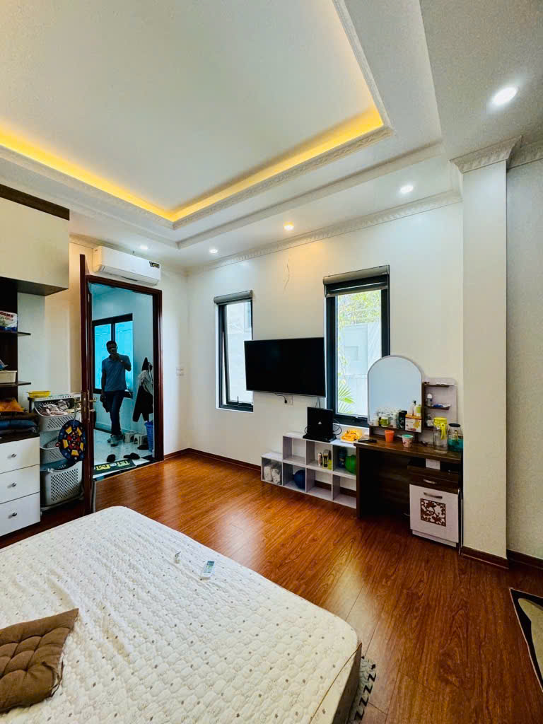 CC Bán nhà Ngõ 66 Tân Mai, Q. Hoàng Mai. 45M 6 Tầng Lô Góc, 3 mặt thoáng - KINH DOANH.